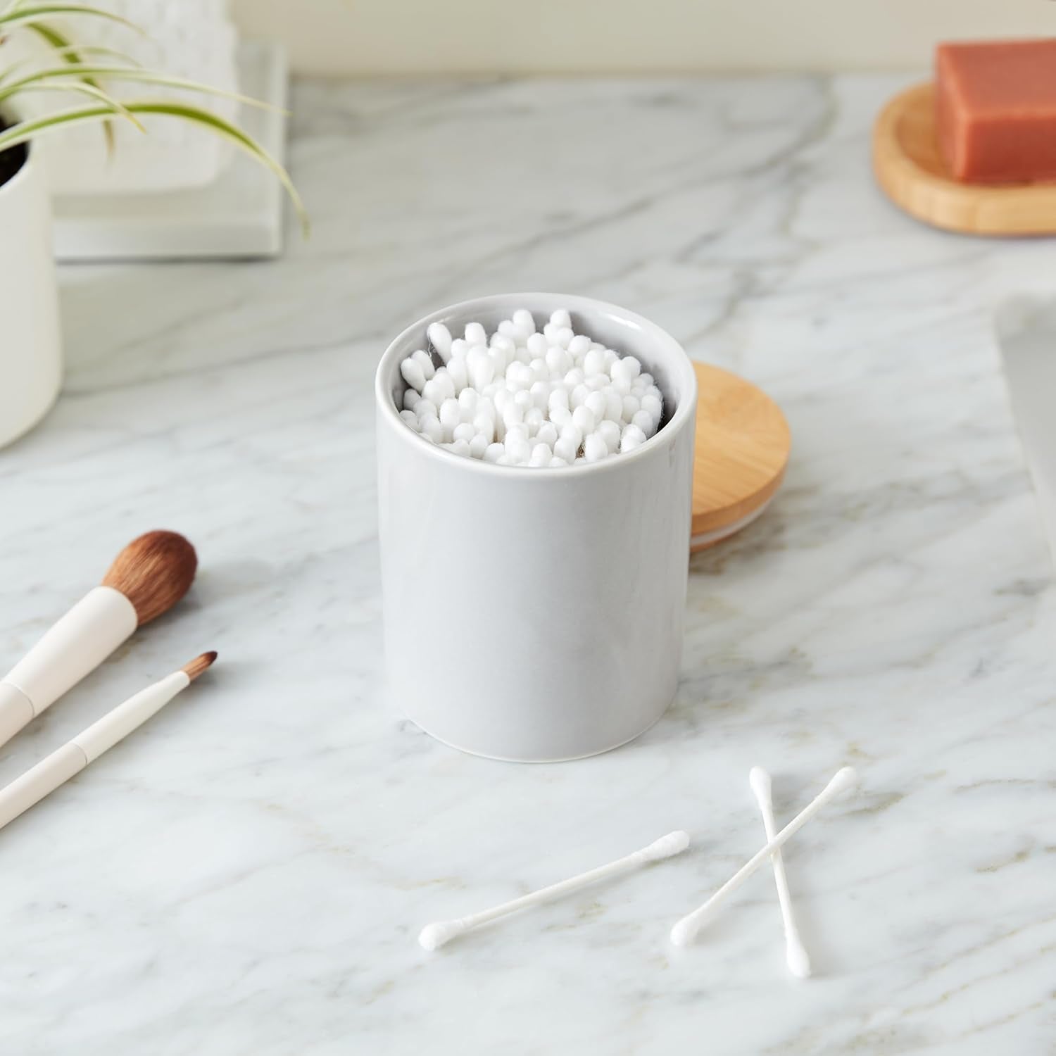 Amazon Basics Double-Tipped Cotton Swabs for Personal Hygiene and Baby Care. Cotton. Versatile. Baby Safe. 500 Count